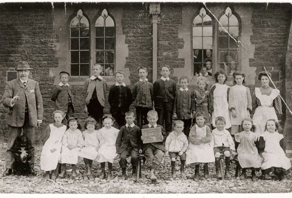 School Group circa 1907